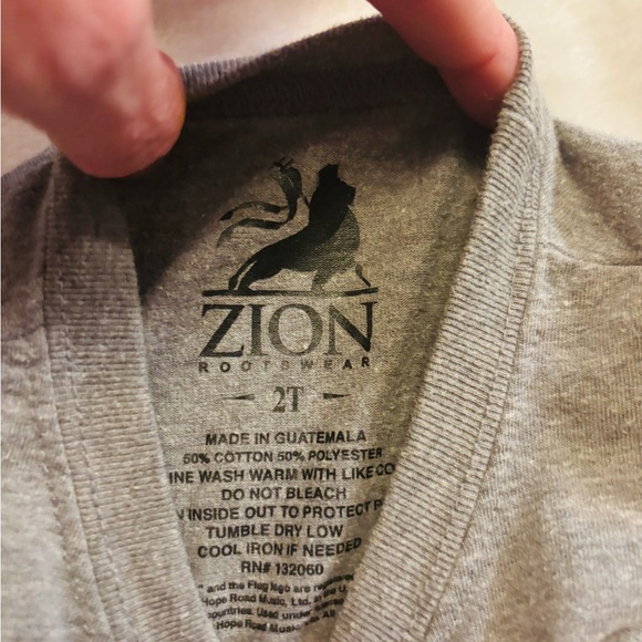 Bob Marley Kid’s Graphic Tee EUC Size 2T Unisex - Picture 5 of 5